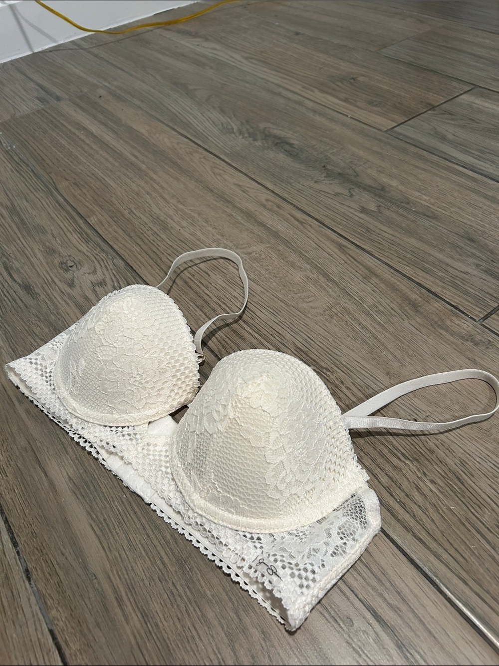 Jessica Simpson Ivory Lace Bra with Removable Straps